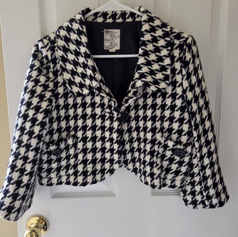 Black and White Houndstooth Jacket